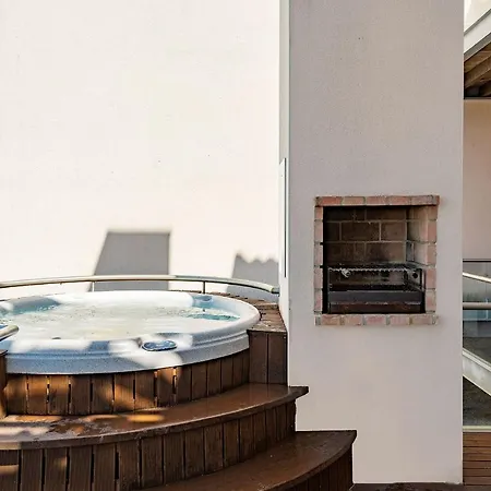 Deluxe In With Hot Tub * فالي دو لوبو